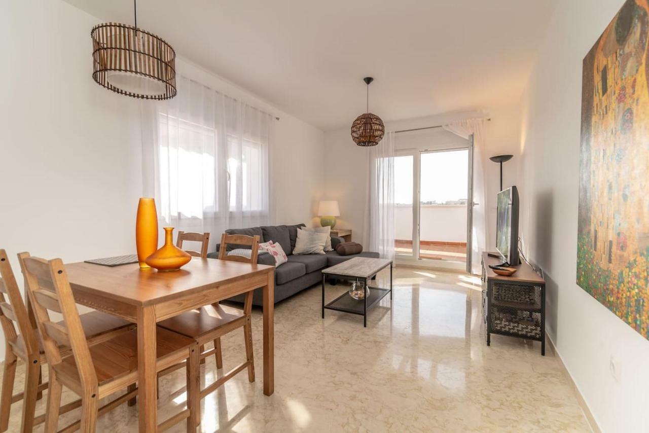 Recently Decorated 2bdr Penthouse In