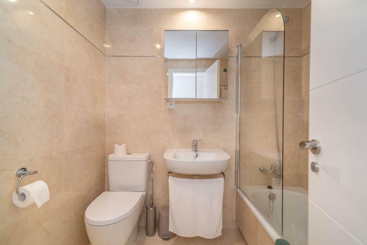 Recently Decorated 2bdr Penthouse In * Fuengirola